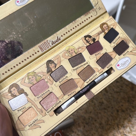 Make-up bundle sample sized/palettes full size - Picture 4 of 4